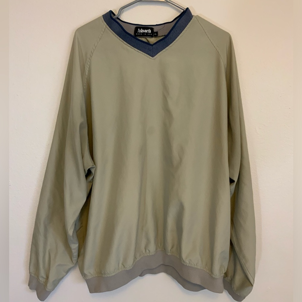 Ashworth vintage windbreaker. Men’s XL.